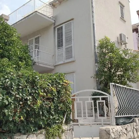 Lea Apartment