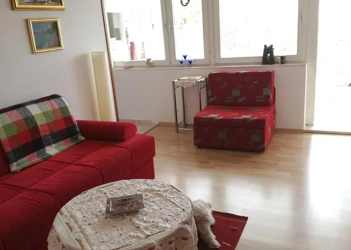 Lea Apartment *